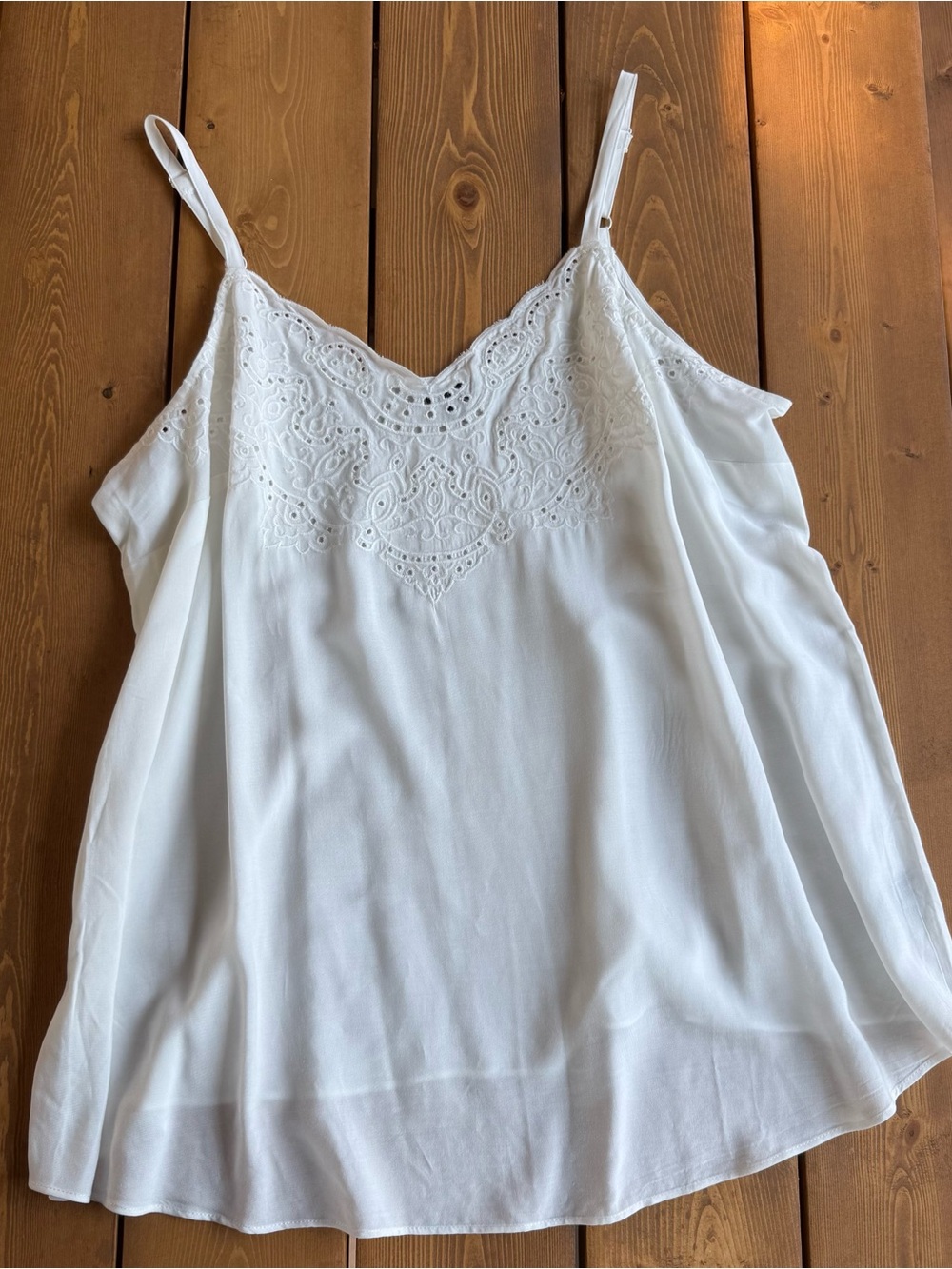 Torrid White Lace Trim Flowy Tank Top Size 2 Boho Cottagecore
